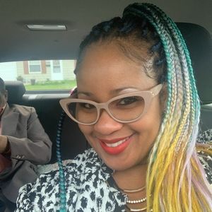 Meet your Posher, Pamela